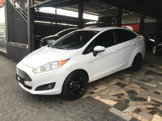 FORD FIESTA 1.6 TITANIUM PLUS SEDAN 16V FLEX 4P POWERSHIFT